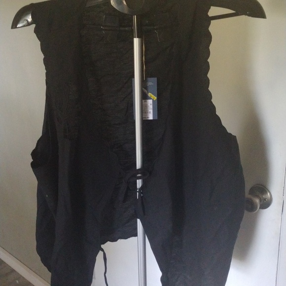 Universal Thread Jackets & Blazers - Universal Thread Black Vest size 2X